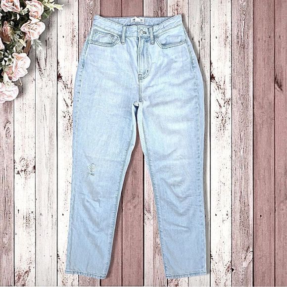 Madewell Denim - ☀️SOLD☀️Madewell Curvy Perfect Vintage Mom Jean Lt. Blue Sz 26